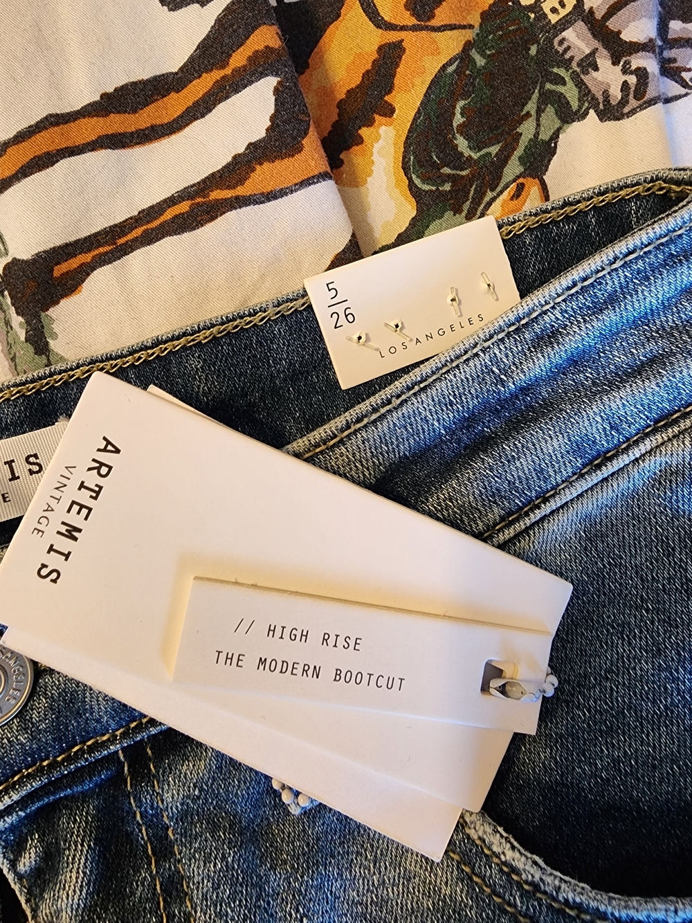 Artemis Jeans - Picture 2 of 2